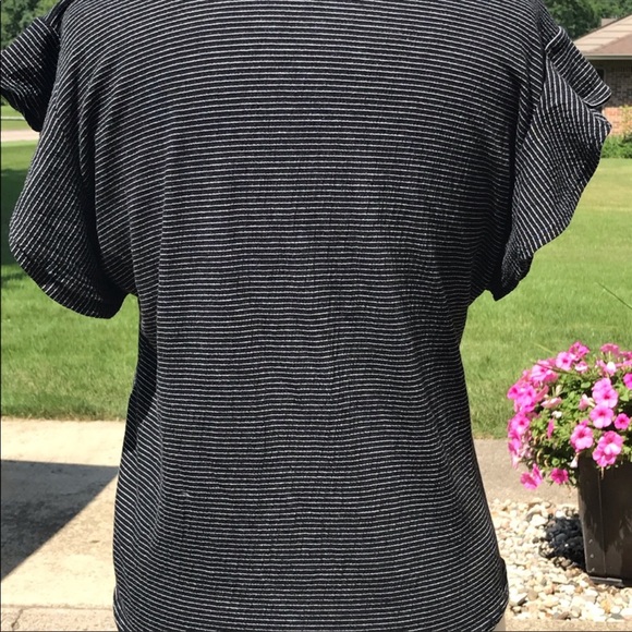 Kim & Cami Tie Front Top. - Picture 2 of 6